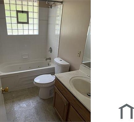 3rd image of 9954 Duke Dr