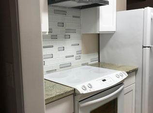 9445 SW Commercial St, Portland, OR 97223