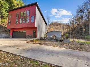 667 Turkey Nest Rd #17, Gatlinburg, TN 37738