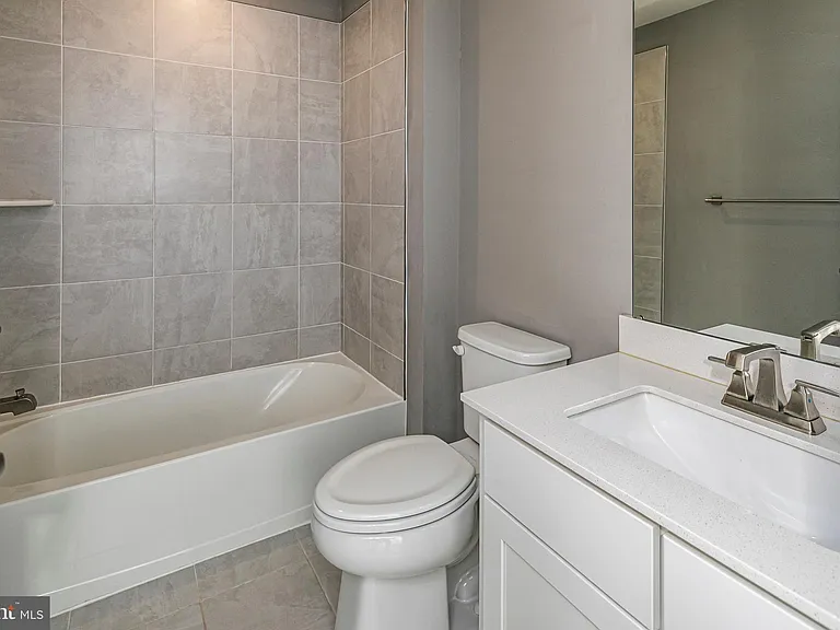 2410 Lenox Dr — Photo 30