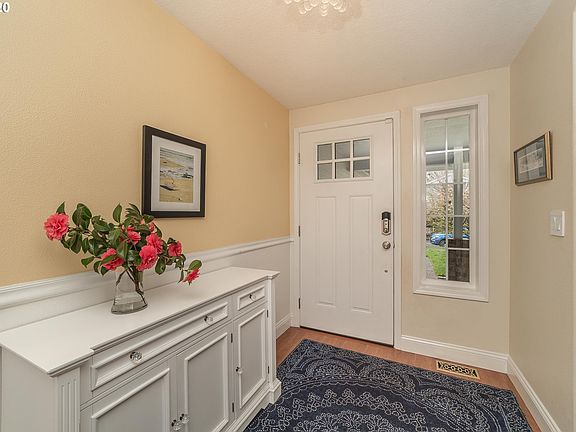 4th image of 9608 NE 151st Ct