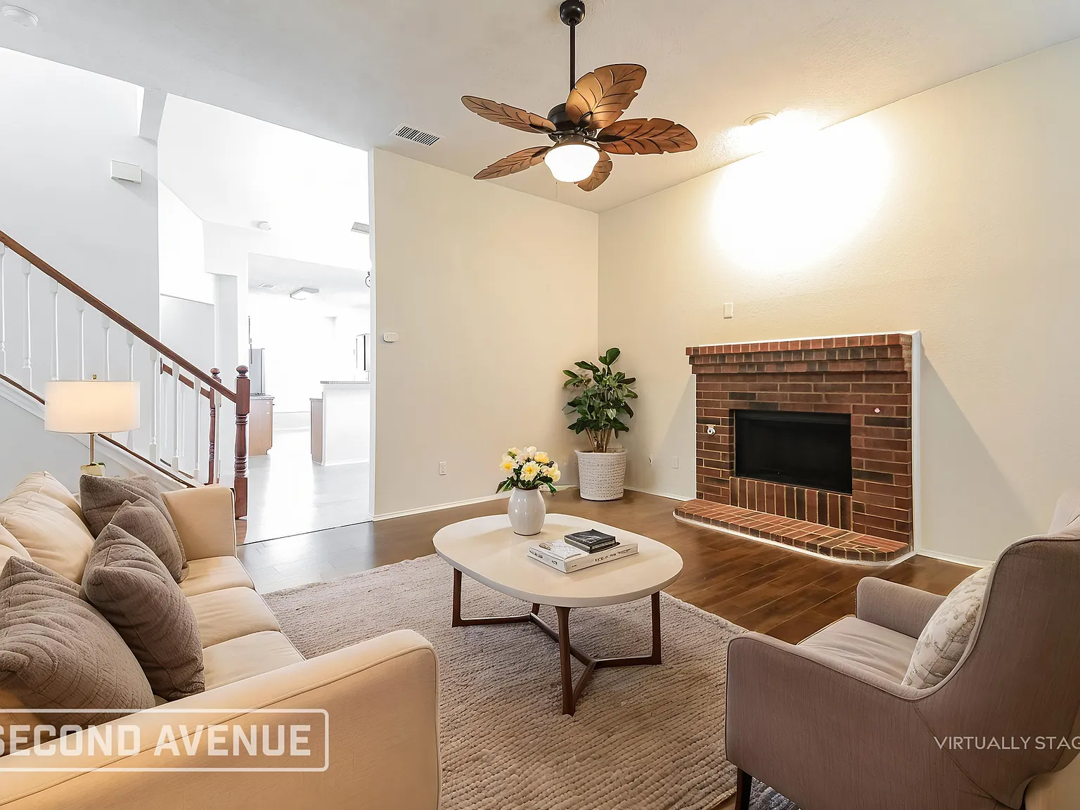 3 bed, 3.0 bath, 1711 sqft, $2,599 — Photo 2