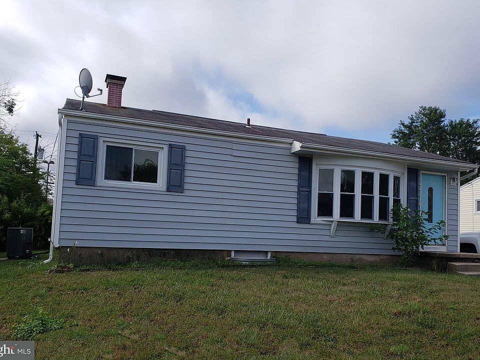 1st image of 1104 Cedarcliff Dr