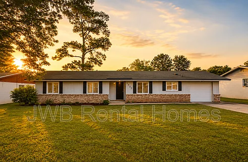 1703 Old Middleburg Rd N Photo 1