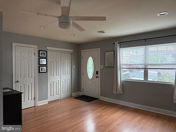 3rd image of 515 N York Rd Unit 10B