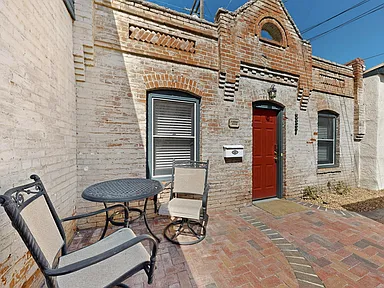 201 High - Split Level/Basement Rental