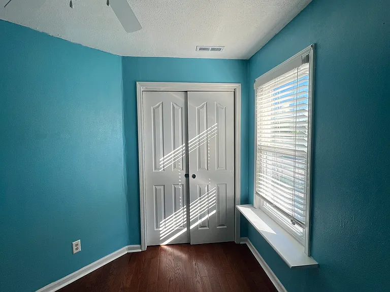 5950 Redcliff North Ln #5950 — Photo 30