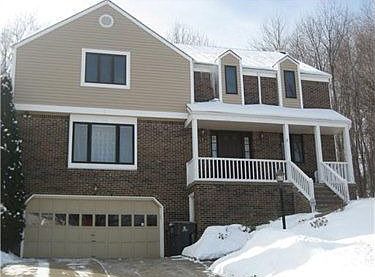 1st image of 131 Village Dr