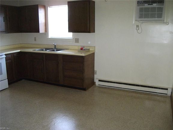 4th image of 1211 W Ocean View Ave APT 1