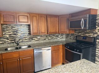 114 Nauset Ln, Schaumburg, IL 60194