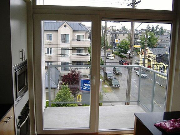 5th image of 501 Roy St Unit 203