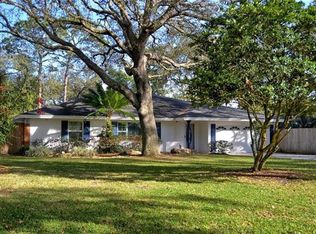 735 Lake Ave, Altamonte Springs, FL 32701