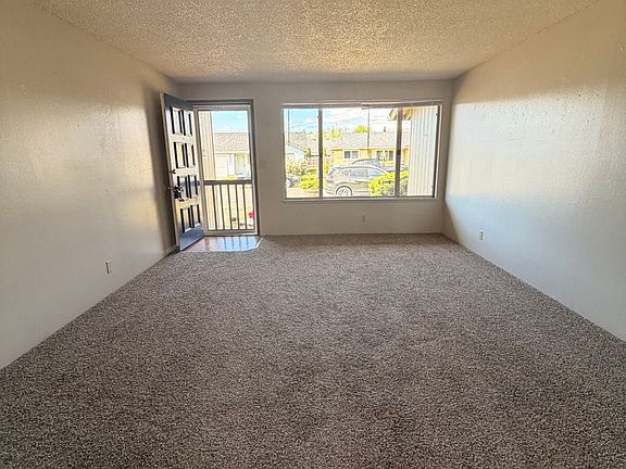 3rd image of 4839 Elderberry Loop