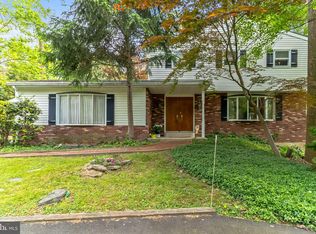 104 Moredun Ave, Philadelphia, PA 19115