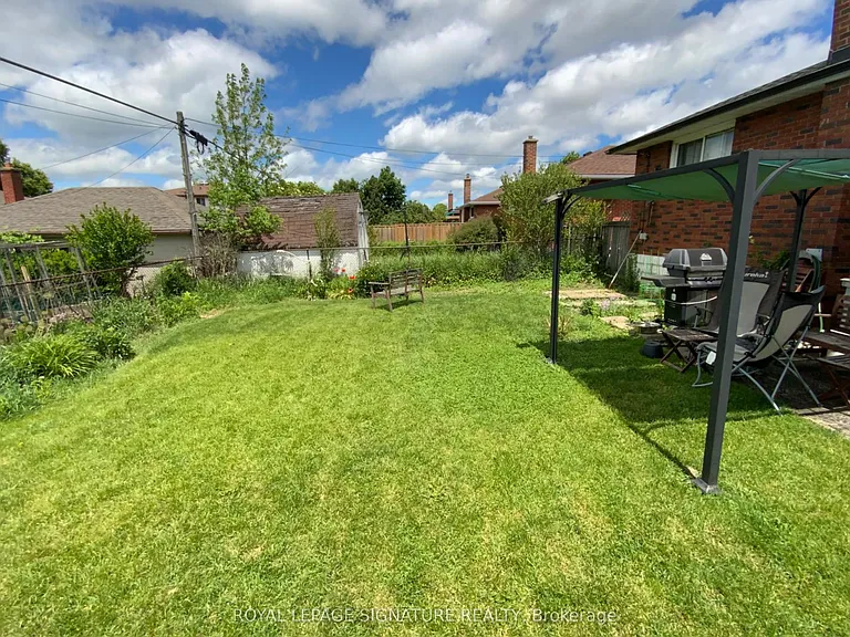 46 Warren Ave — Photo 9