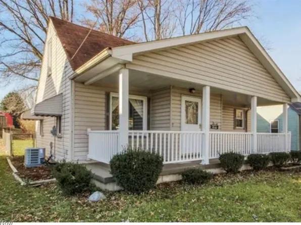 383 Poland Ave, Struthers, OH 44471