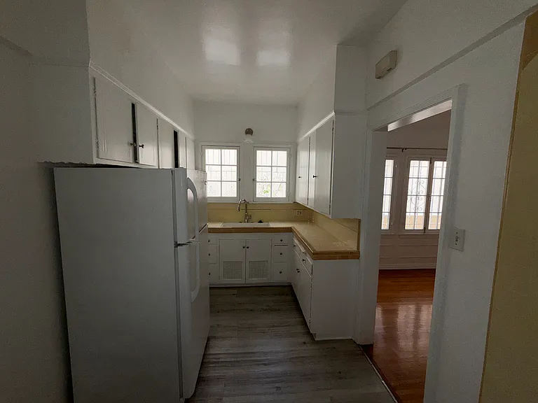 352 S Cloverdale Ave #352 — Photo 11