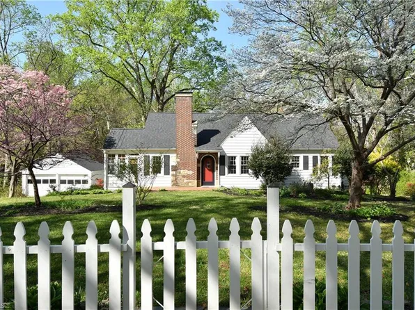 122 Linbrook Dr, Winston Salem, NC 27106