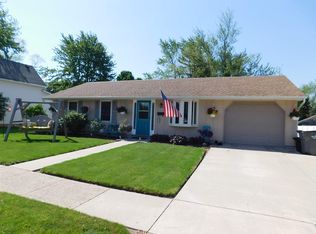 305 W Indiana Ave, Nappanee, IN 46550