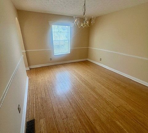 4th image of 2491 Hoose Dr