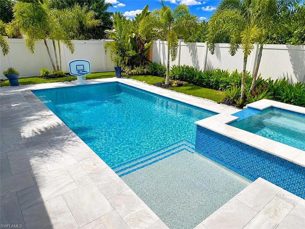 3 bed, 2.0 bath, 2227 sqft, $20,000 — Photo 1