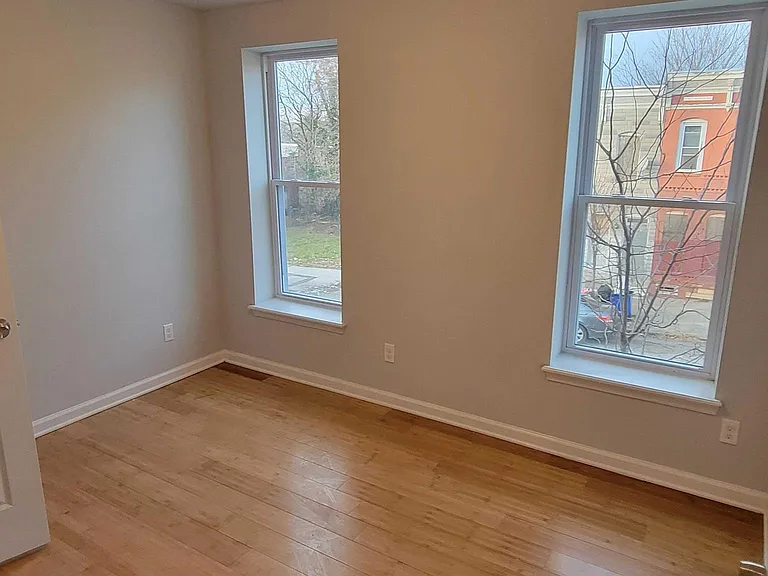 1707 Presstman St — Photo 8