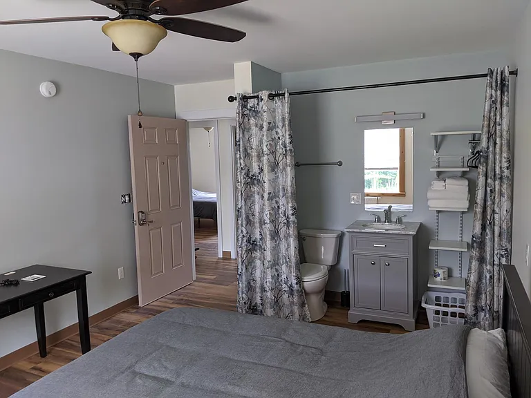 2 22 Woods Rd W #2 — Photo 4
