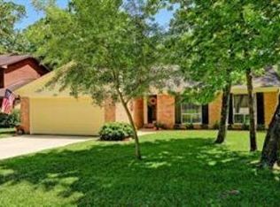 26 N Waxberry Rd, Spring, TX 77381