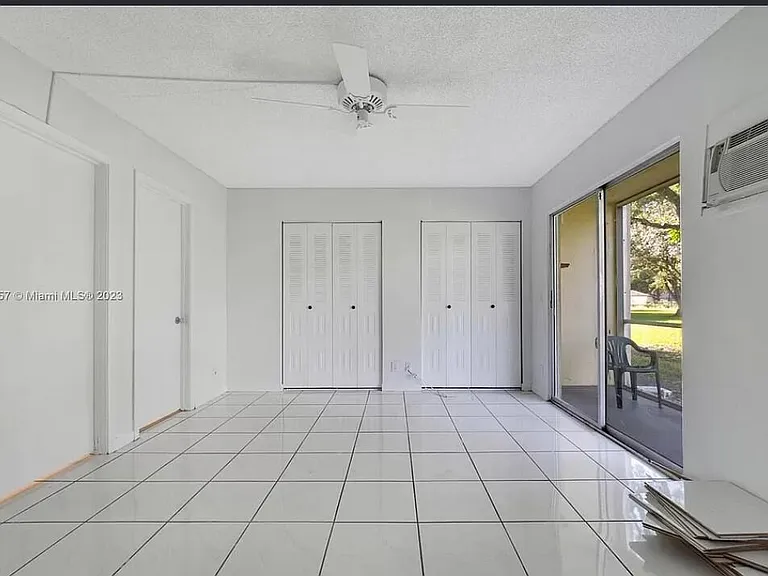 100 SW 132nd Way #109K — Photo 4