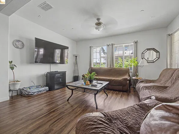 186 Willowrun Way, Oakley, CA 94561