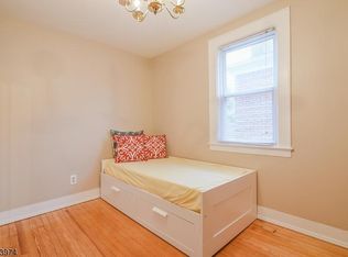 72 Rector St #2, Millburn, NJ 07041