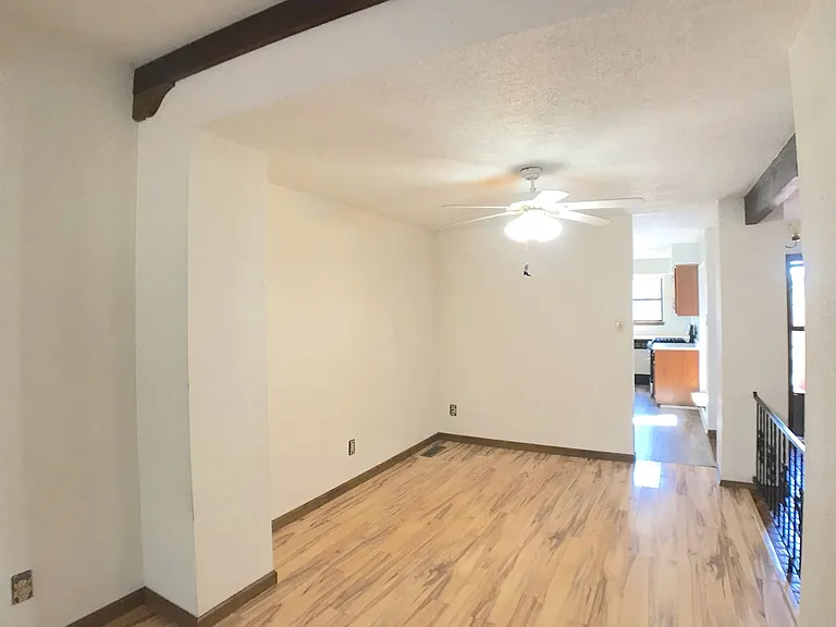 1099 Carmel Rd — Photo 6