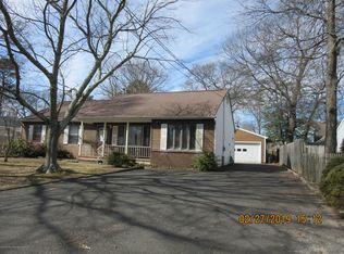 46 Hollycrest Dr, Brick, NJ 08723