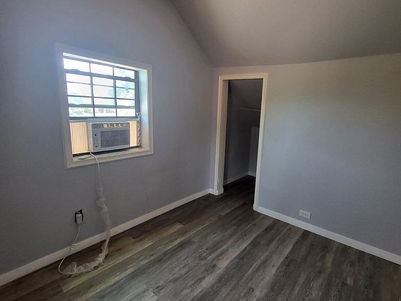 5th image of 127 Sandmeyer St APT 7
