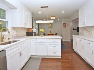 401 Susan Dr, Cinnaminson, NJ 08077