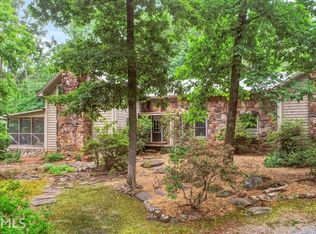 525 Driftwood Dr, Clarkesville, GA 30523