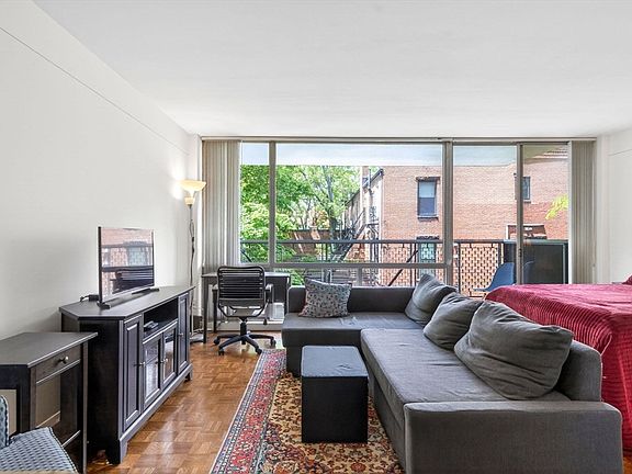 5th image of 45 Longwood Ave APT 409