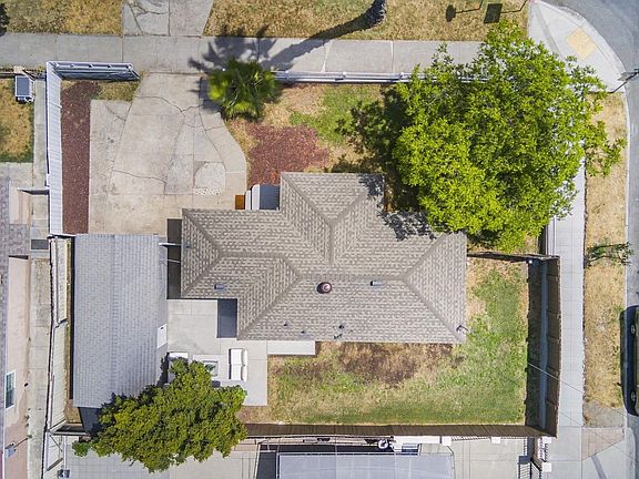 3rd image of 3604 43rd St