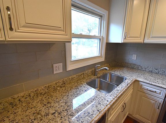 5th image of 8214 Westview Ln