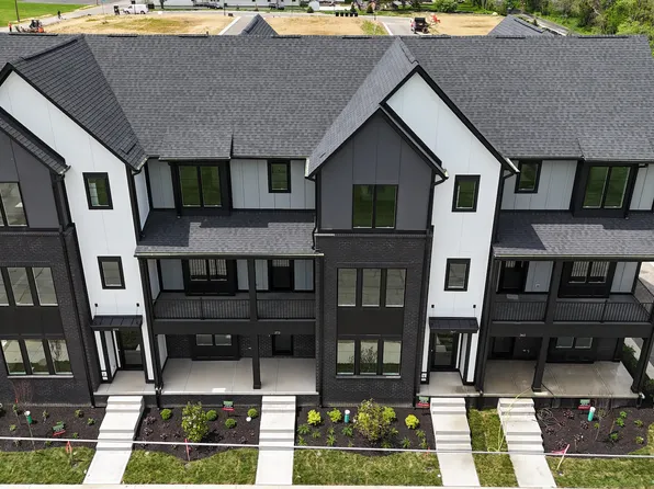 367 S Cherry St, Westfield, IN 46074