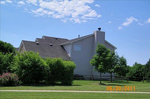 2nd image of 1570 Maureen Dr