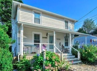 12 Mayflower Ave, Hull, MA 02045