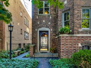 6736 N Oxford Ave #2, Chicago, IL 60631
