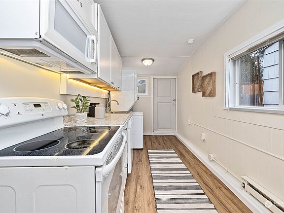 All appliances to stay!>
