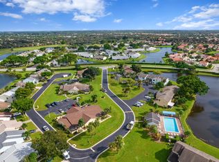 5738 Northpointe Ln, Boynton Beach, FL 33437