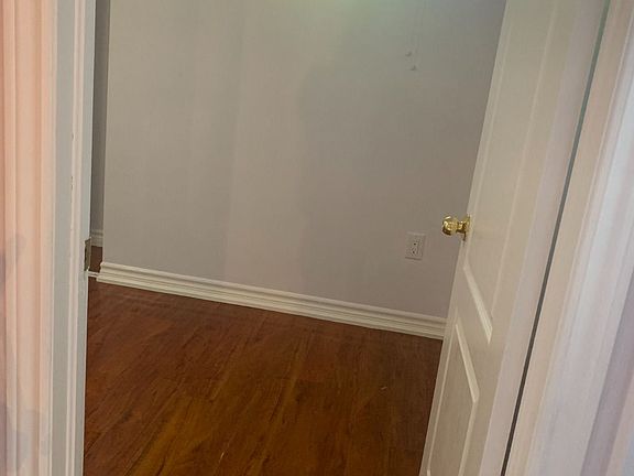 4th image of 16 Stevensgate Dr #Basement