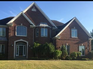 8173 Driftwood Ct, Buffalo, NY 14221
