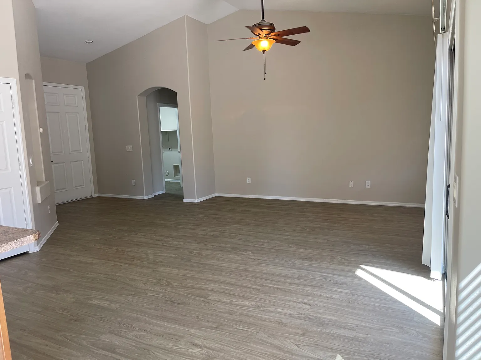 Great Location!! South Gilbert 4 bed house — Photo 4