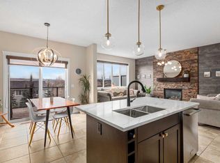 40 N Heritage Hl, Cochrane, AB T4C0L4