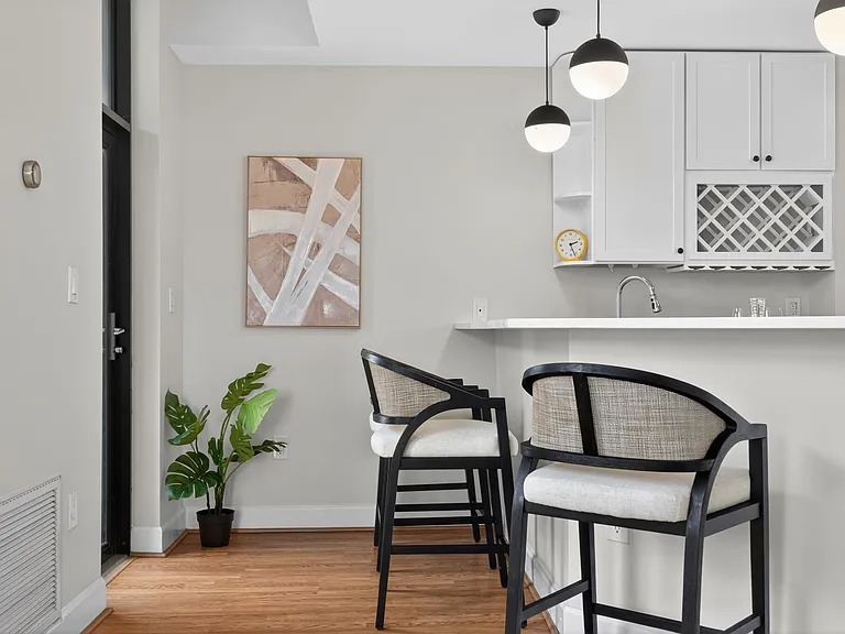 610 Newark St #9C — Photo 9